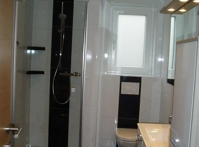 Haus Panorama, Johanna Pfluger, Kirchdorf 56, A-6335 Apartamento