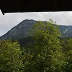 Haus Panorama, Johanna Pfluger, Kirchdorf 56, A-6335 *